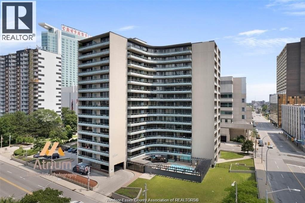 Single Family — 111 Riverside Drive, Windsor, Ontario