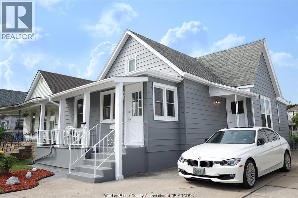 2-bedroom Single Family at 935 Langlois Avenue #LOWER, Windsor — primary photograph