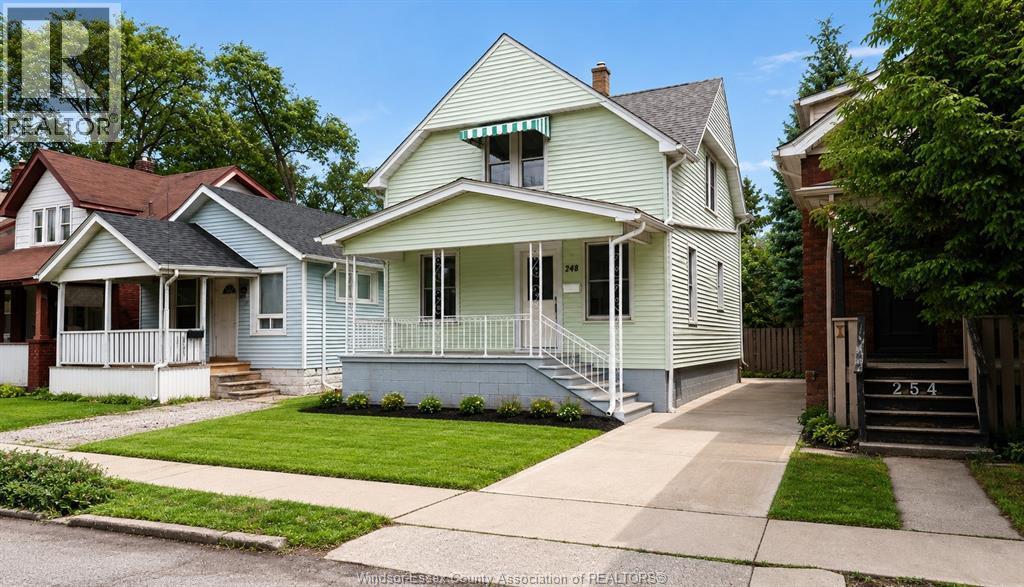6-bedroom Single Family at 248 Josephine, Windsor — photograph 2