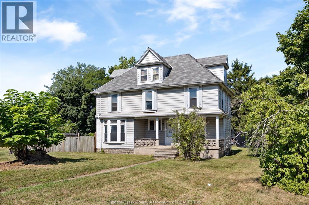 3770 Sandwich Street, Windsor — primary photograph