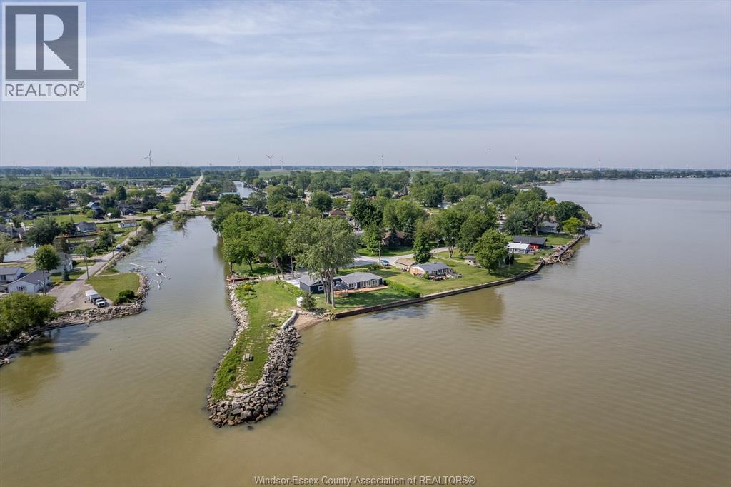 75 Island, Lighthouse Cove — photograph 2