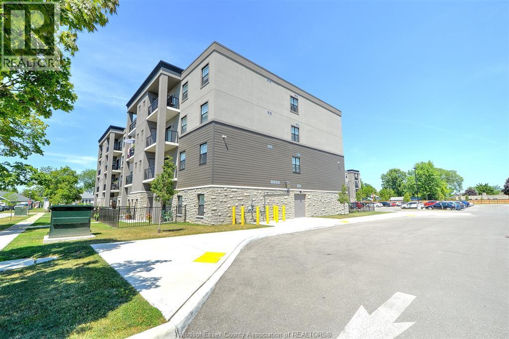 207 Brock #319, Amherstburg — photograph 2