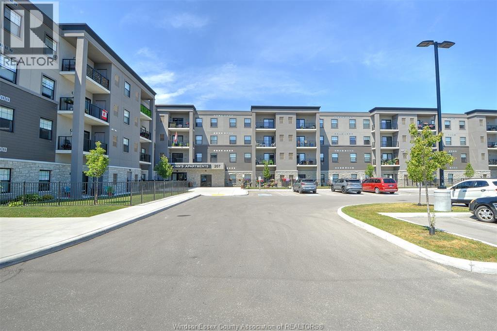 207 Brock #319, Amherstburg — photograph 3