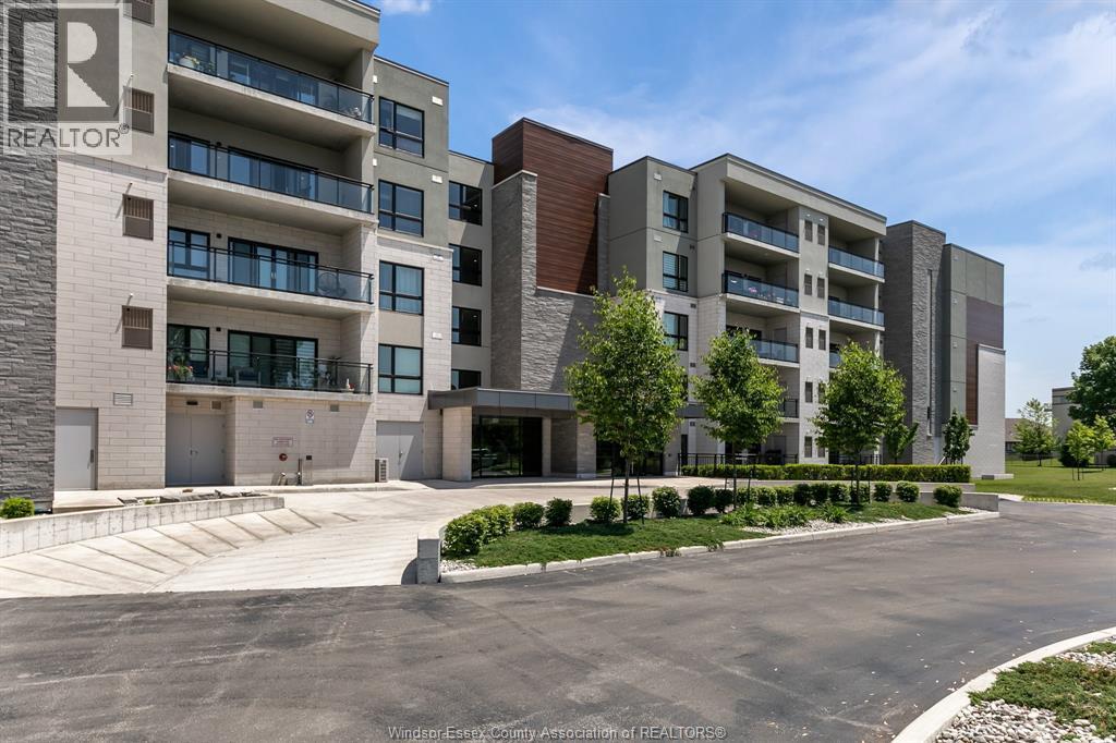 250 Manning #306, Tecumseh — photograph 2