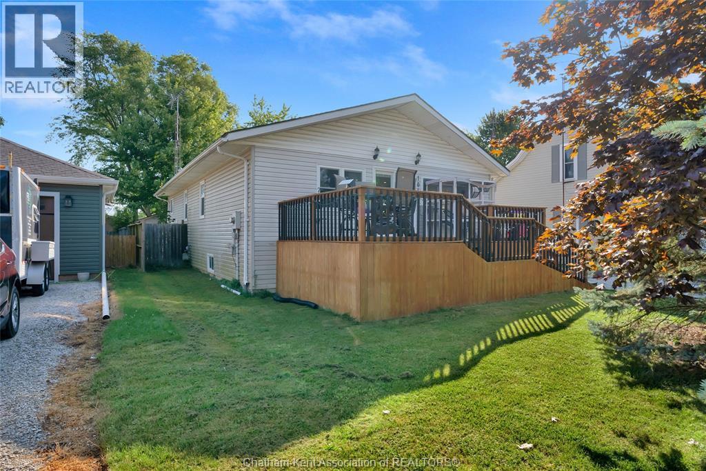 104 Erie Street, Merlin — photograph 3