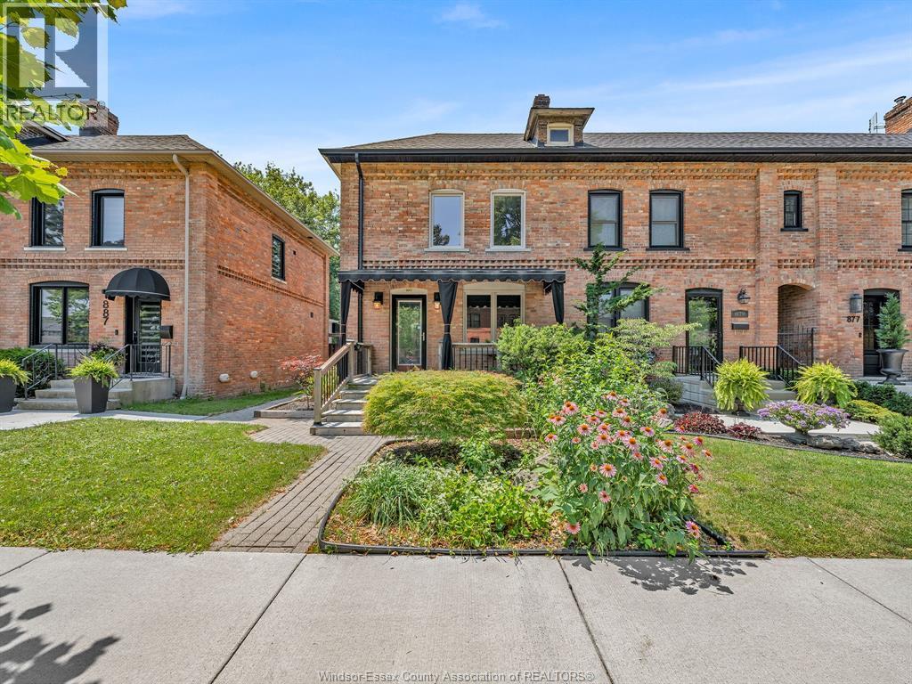 883 Monmouth Road, Windsor — photograph 3
