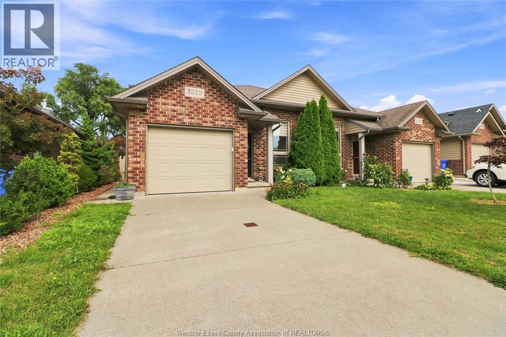 3222 Seville Avenue, Windsor — photograph 2