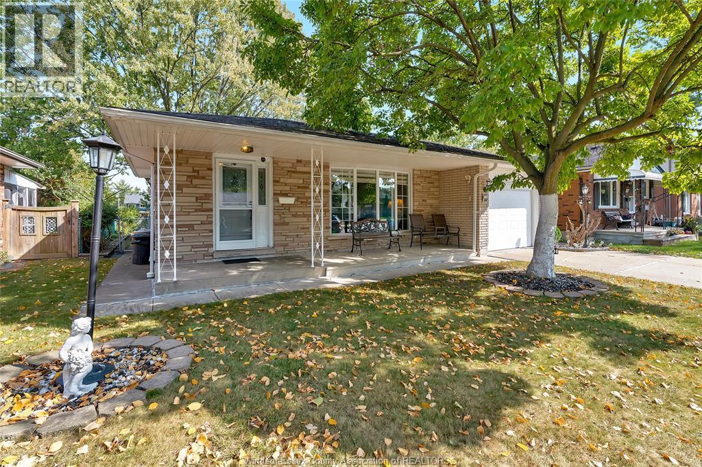 2664 Rivard Avenue, Windsor — primary photograph