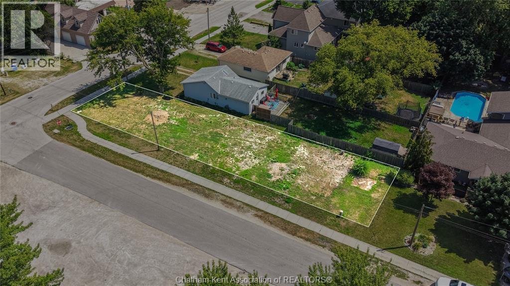 6415 St Clair Road, Lakeshore — photograph 2