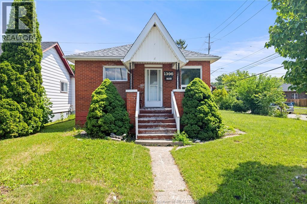 1396 Janette, Windsor — primary photograph