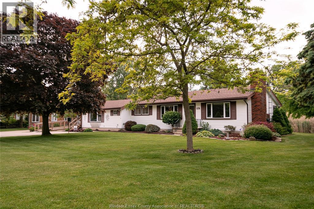 1174 Heritage Road, Kingsville — primary photograph