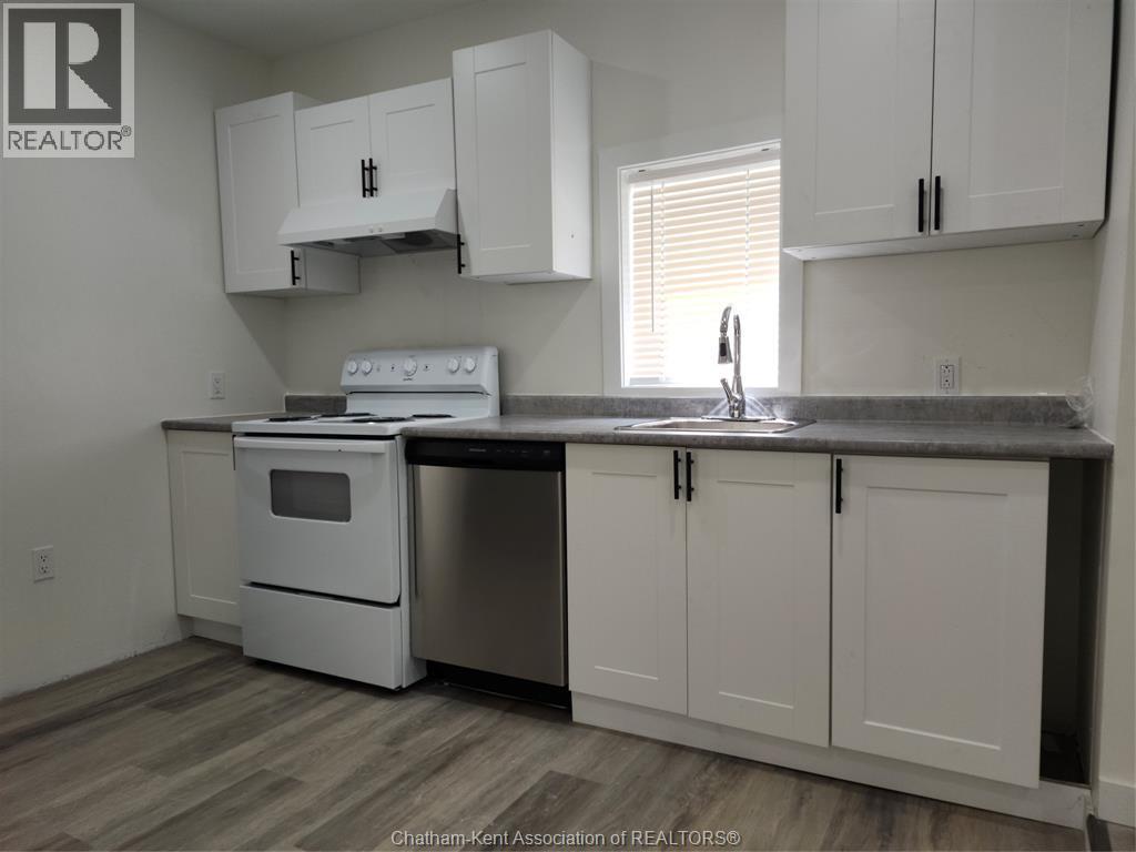 2-bedroom Single Family at 22 Gray Street #B, Chatham — photograph 3