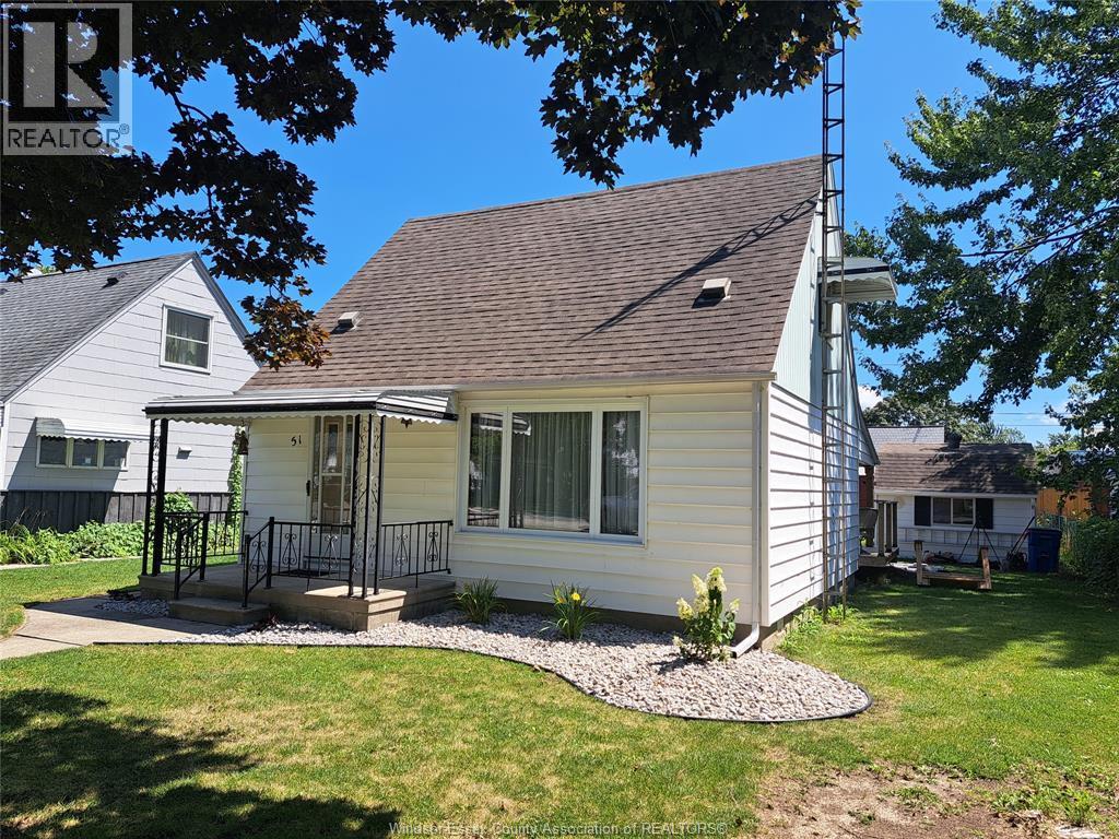 3-bedroom Single Family at 51 Crawford Avenue, Tilbury — photograph 2
