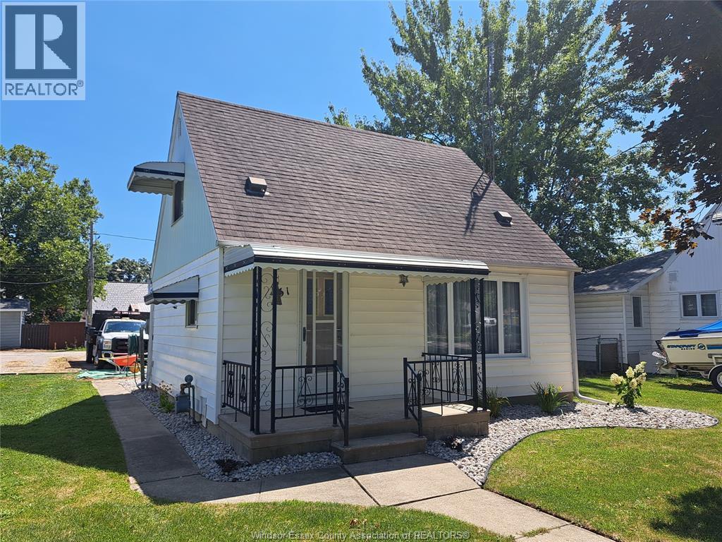 3-bedroom Single Family at 51 Crawford Avenue, Tilbury — primary photograph