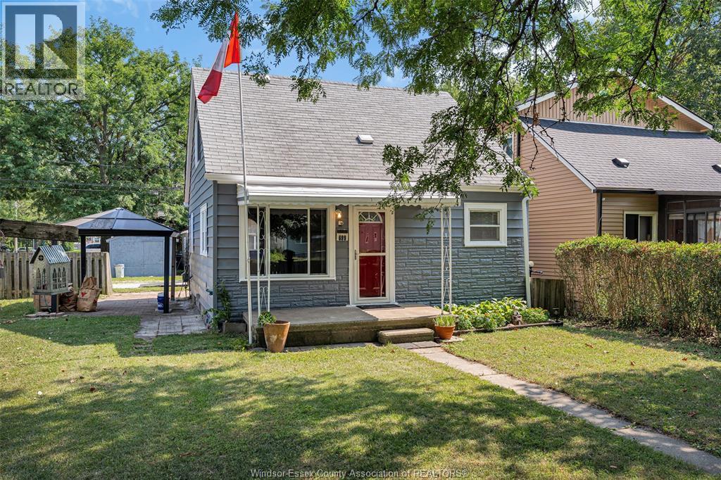 Single Family — 699 Capitol, Windsor, Ontario