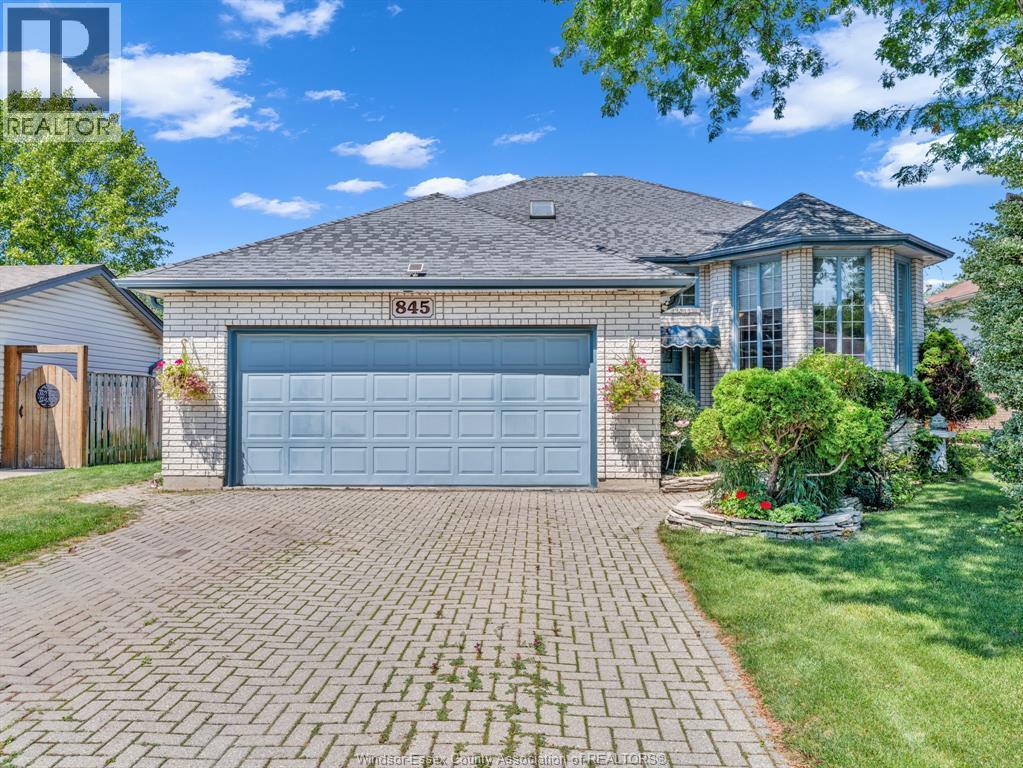 Single Family — 845 Superior Street, LaSalle, Ontario