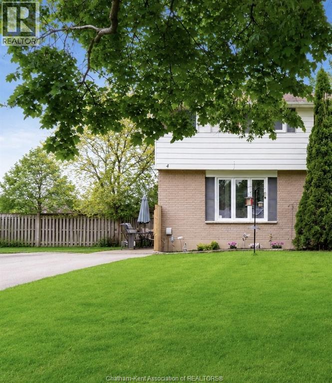 Single Family — 4 Donalda Drive, Chatham, Ontario