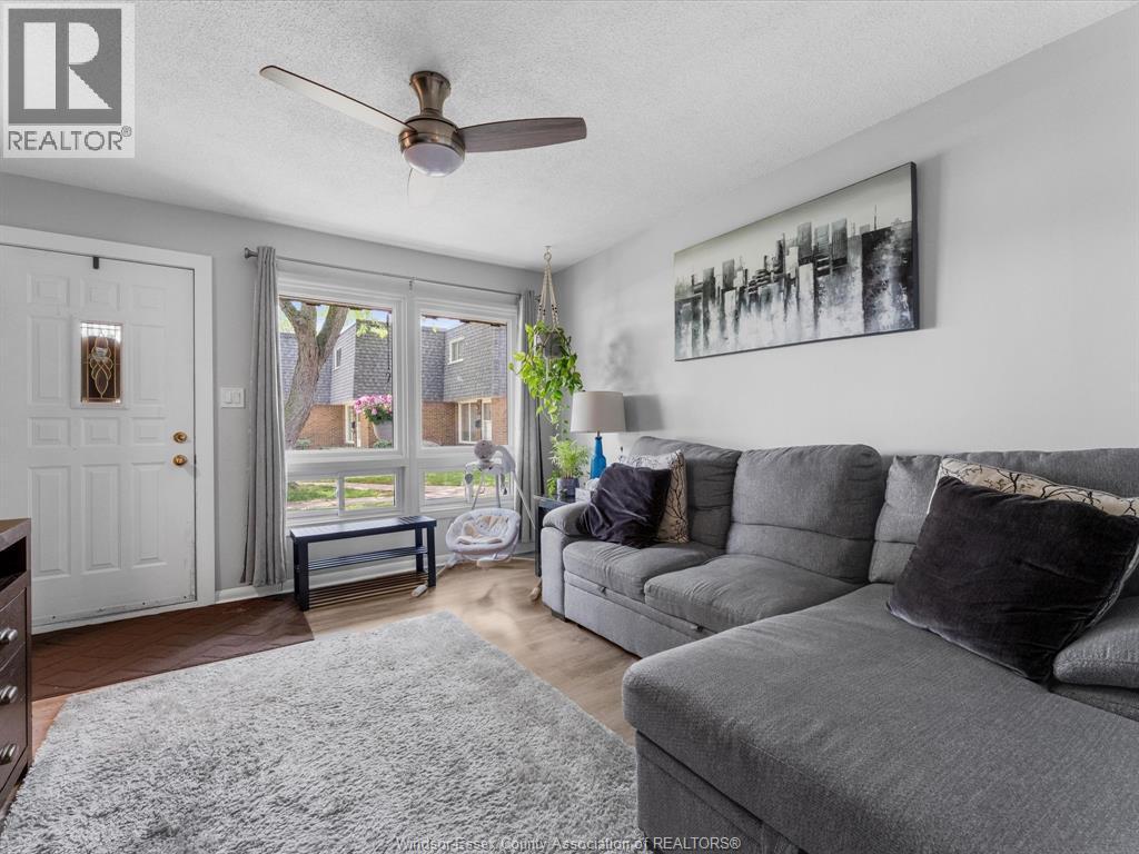 2-bedroom Single Family at 256 Victoria Street #32, Amherstburg — photograph 3