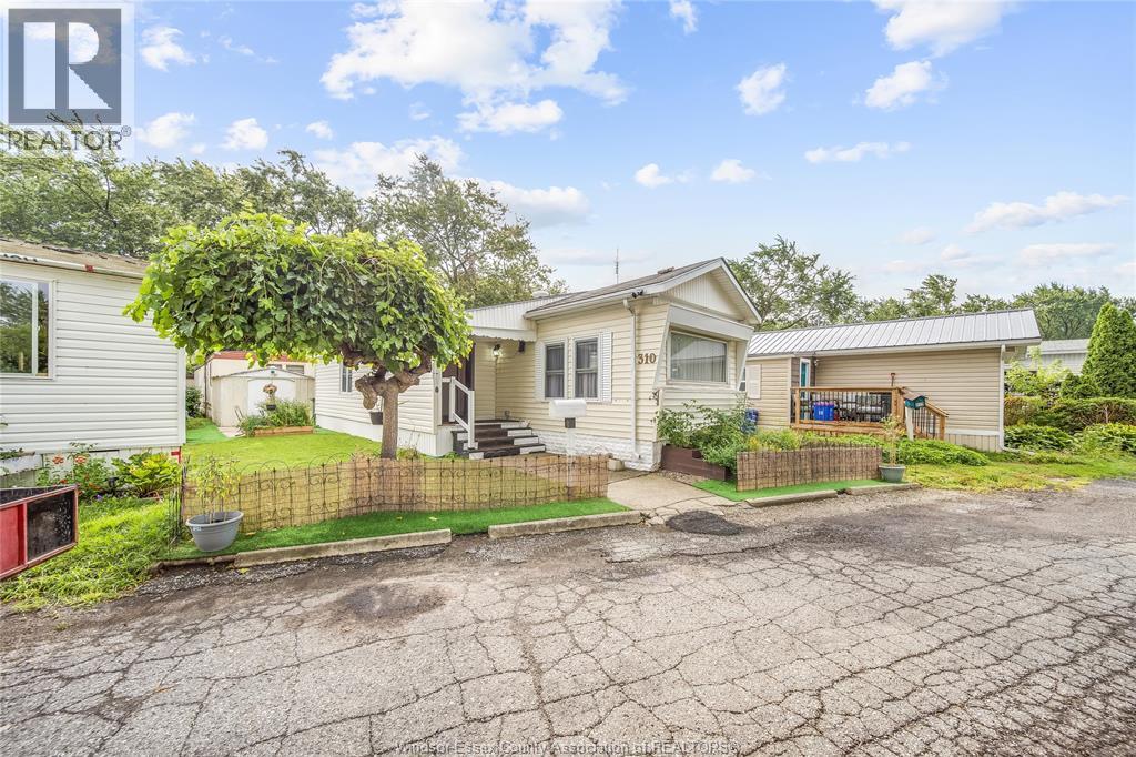1-bedroom Single Family at 310 Pompano Avenue, Windsor — photograph 2