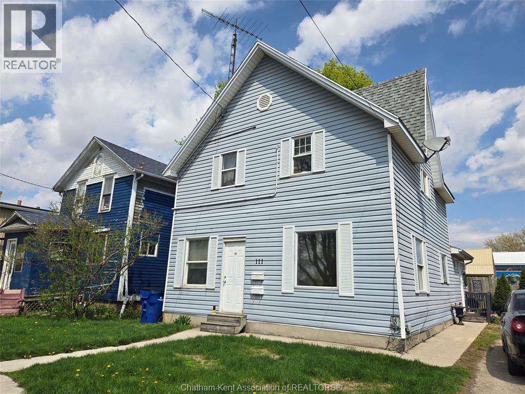 Multi-family at 111 St George Street, Chatham — photograph 3