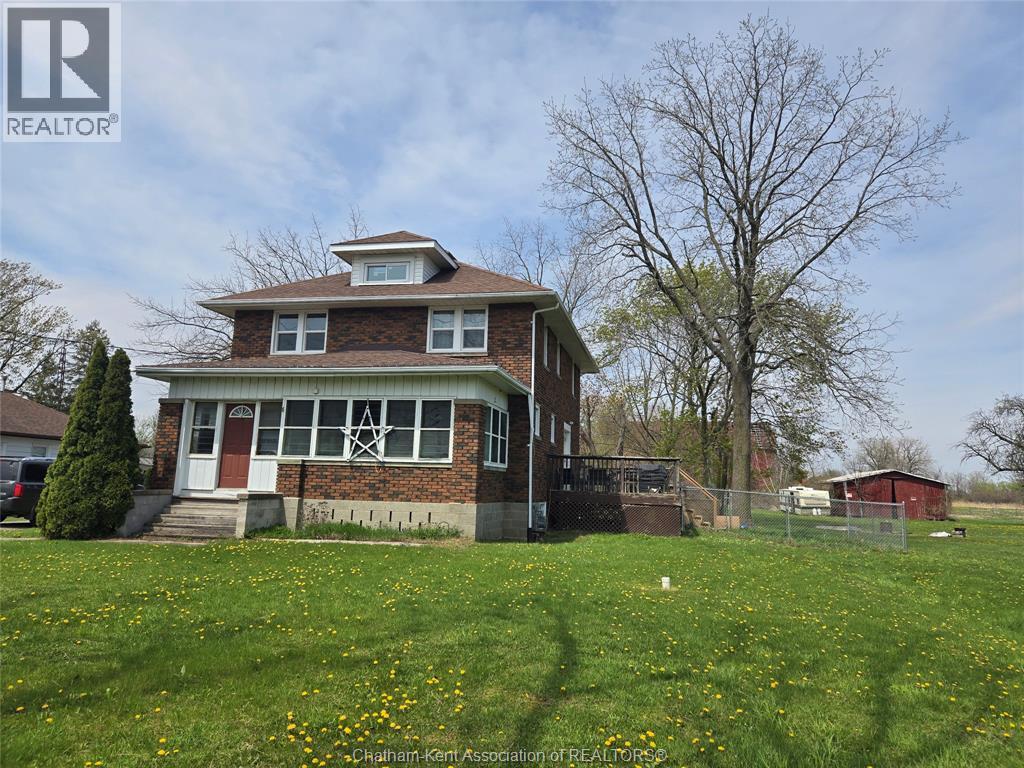 373 Colborne Street, Chatham — photograph 3