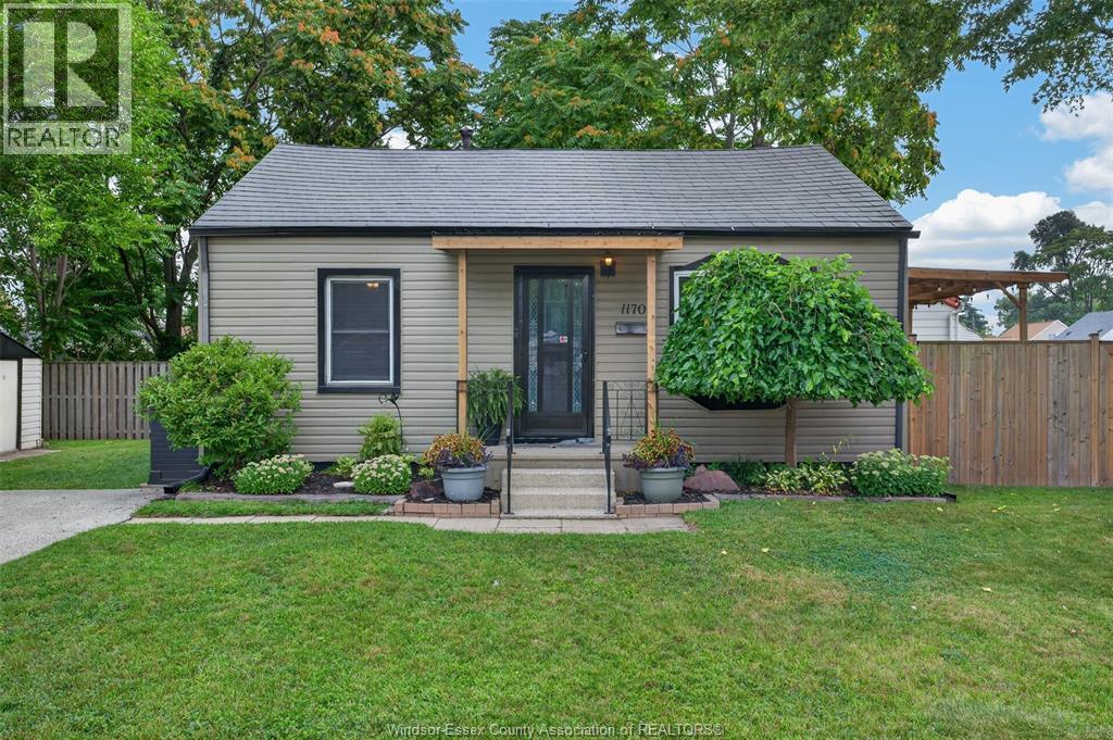 1170 Strathmore Ave, Windsor — primary photograph