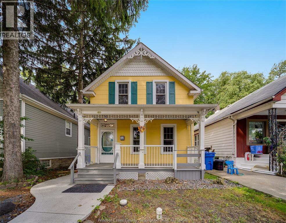 211 Cameron, Windsor — primary photograph