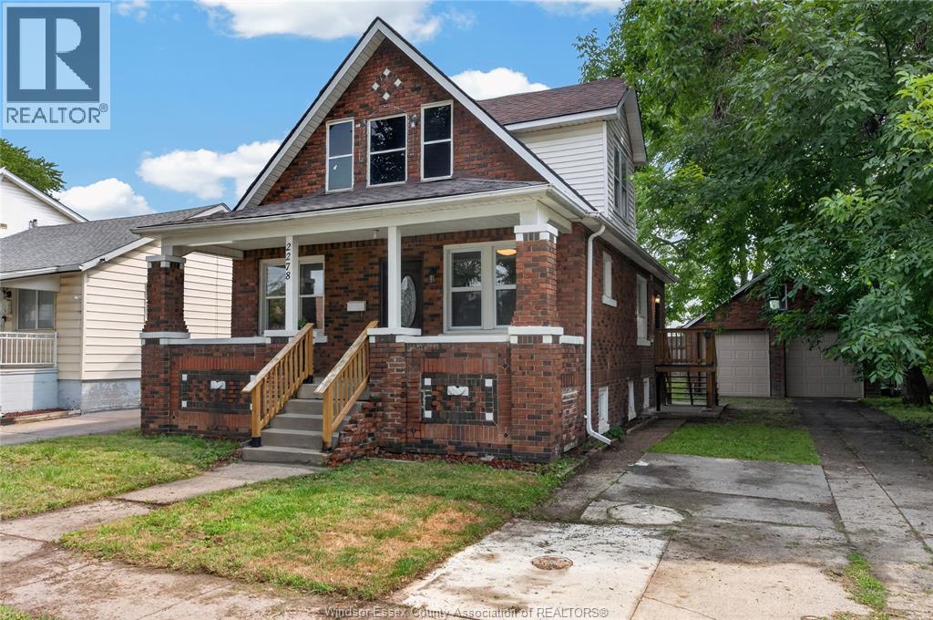 2278 Cadillac, Windsor — photograph 3