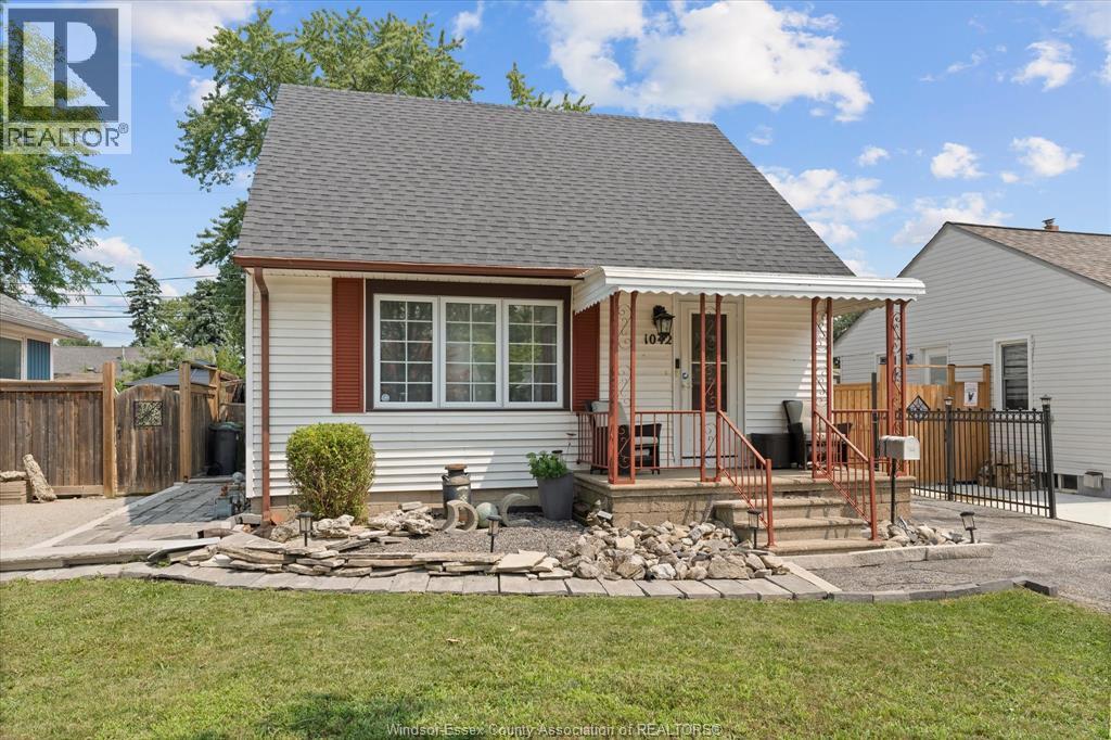 Single Family — 1042 Edwards, Windsor, Ontario