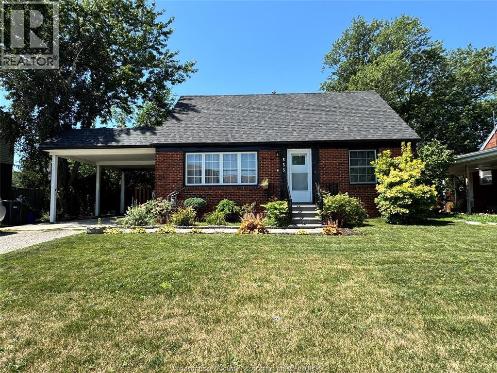 353 Lauzon Road, Windsor — photograph 2