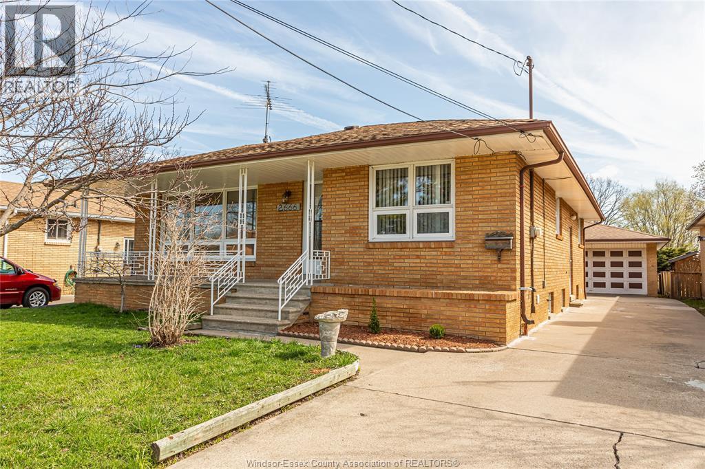 2666 Jos St Louis, Windsor — photograph 2