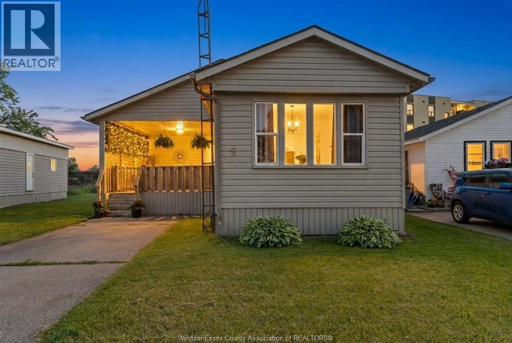 9 Parkside, McGregor — photograph 2