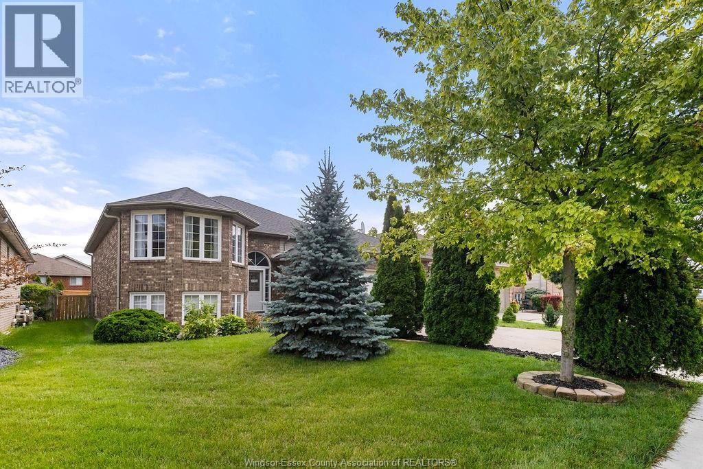 964 Greenpark, Windsor — primary photograph