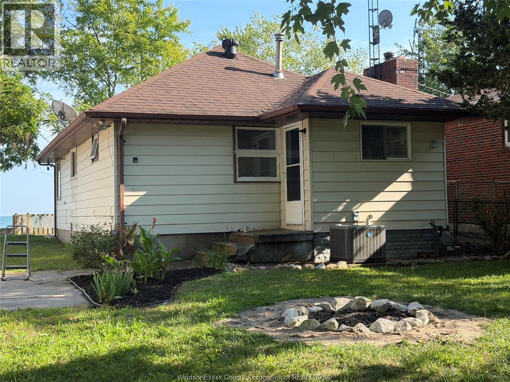 Single Family — 1437 Heritage Road, Kingsville, Ontario