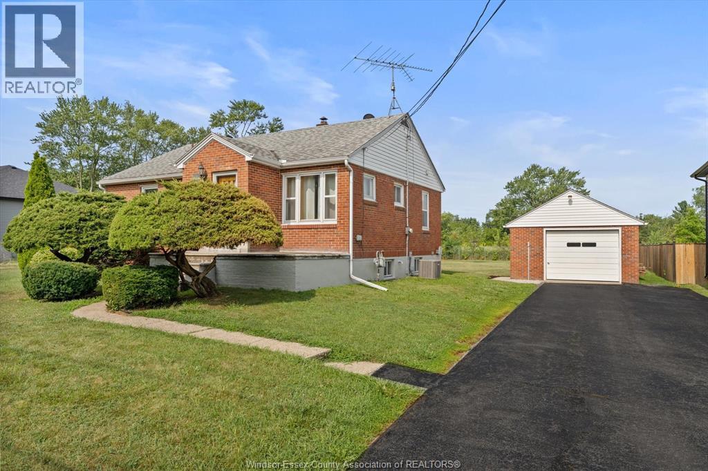 Single Family — 1226 Surrey Drive, LaSalle, Ontario