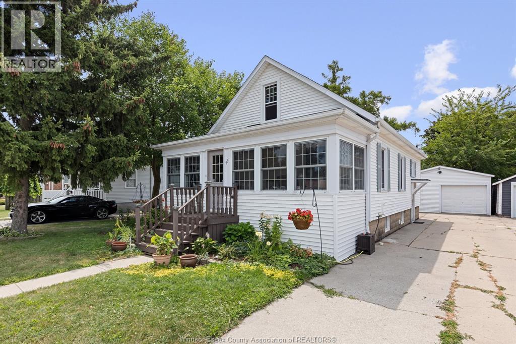 99 Mill Street, Kingsville — primary photograph