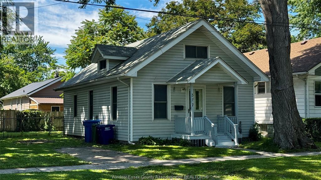 Single Family — 377 Chappell, Windsor, Ontario
