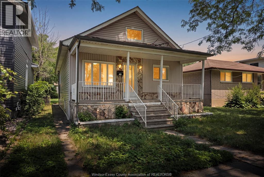 578 Brock Street, Windsor — primary photograph