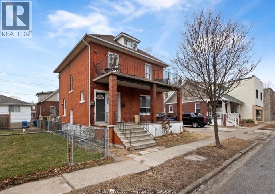 853 Pillette #2, Windsor — photograph 2