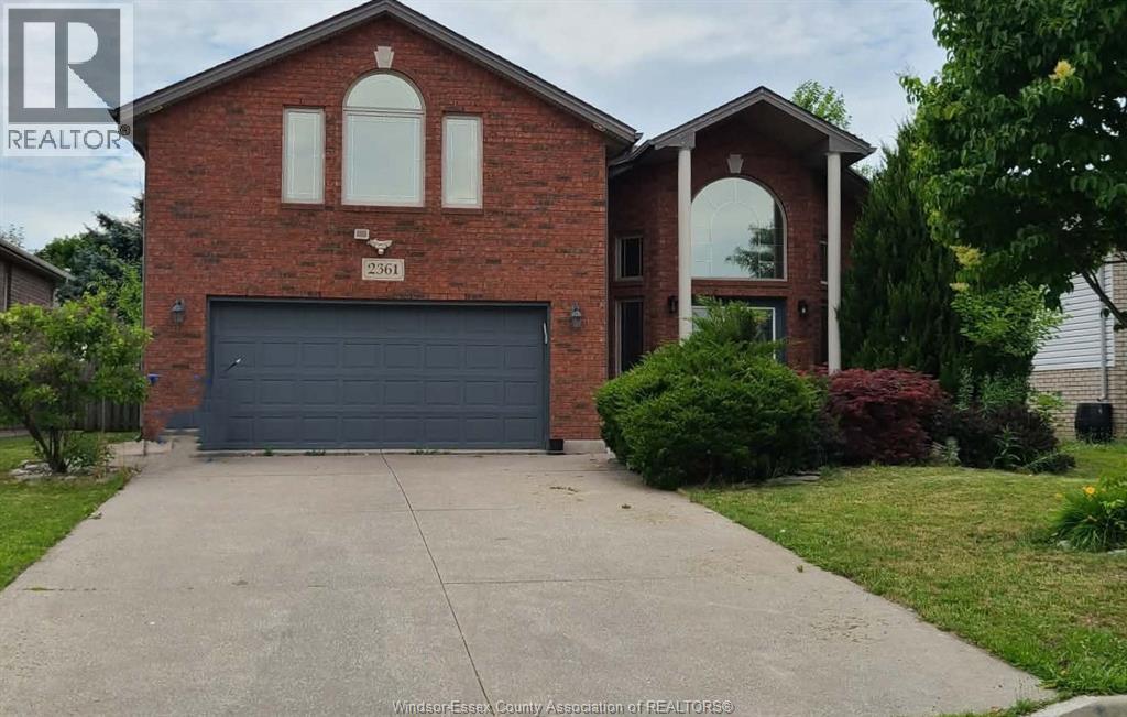 5-bedroom Single Family at 2361 Askin Avenue, Windsor — primary photograph