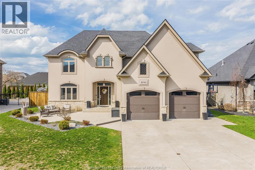 Single Family — 1096 Charlotte Crescent, Lakeshore, Ontario