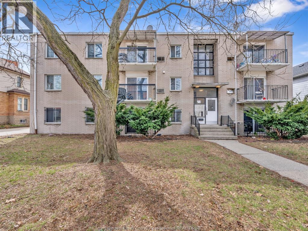 Multi-family at 531 Mill Street, Windsor — photograph 3