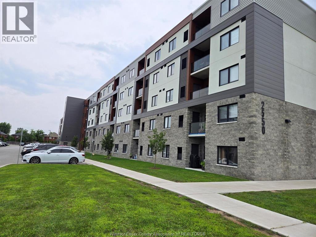 Single Family — 2550 Sandwich West Parkway, LaSalle, Ontario