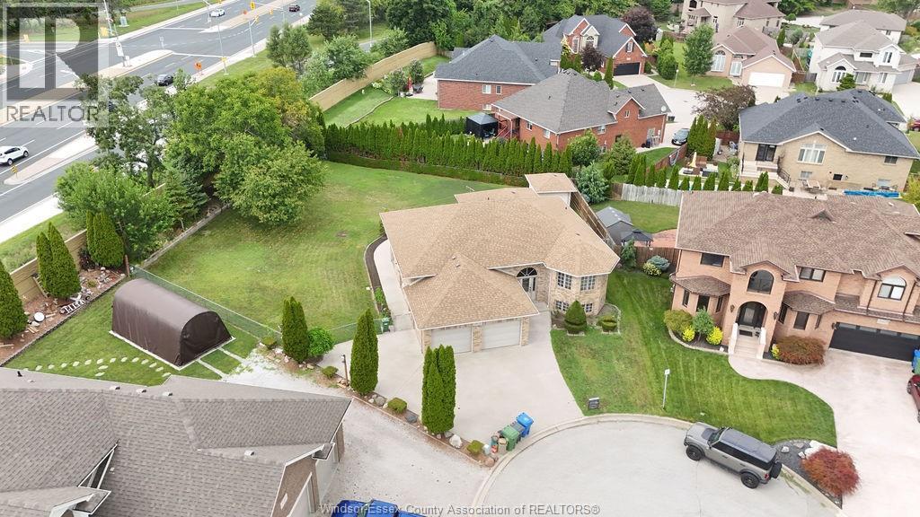 Single Family — 2672 Fleming Court, Windsor, Ontario