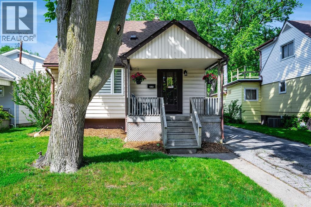 Single Family — 1353 George Avenue, Windsor, Ontario