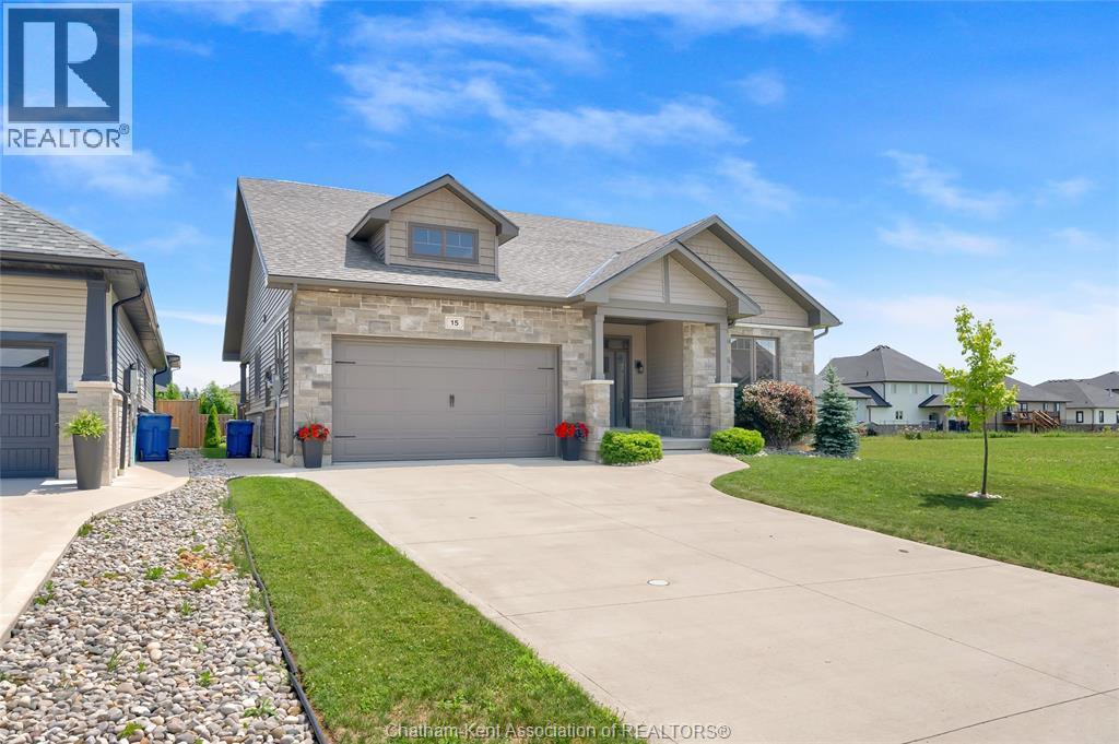 15 Sienna Court, Chatham — photograph 2