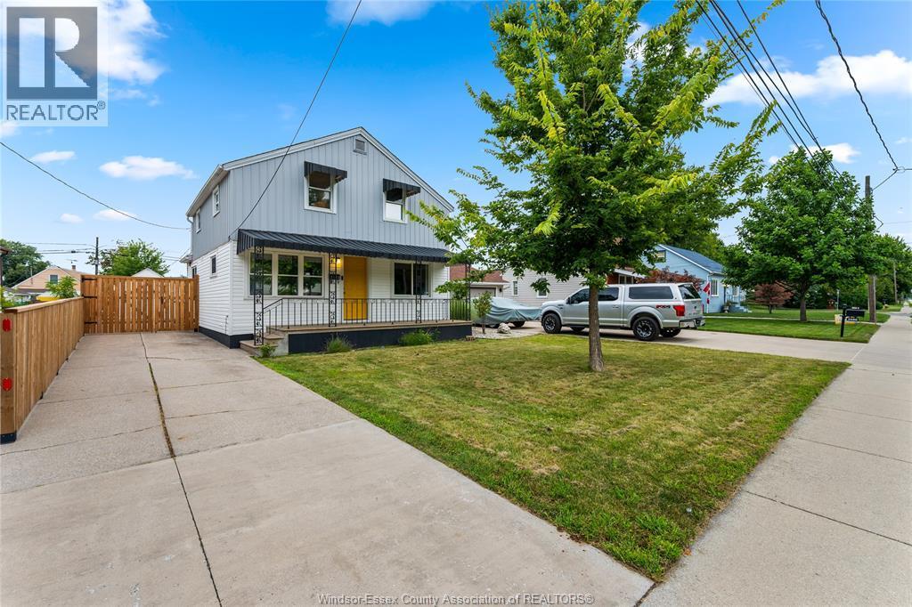 2682 Clemenceau, Windsor — photograph 2