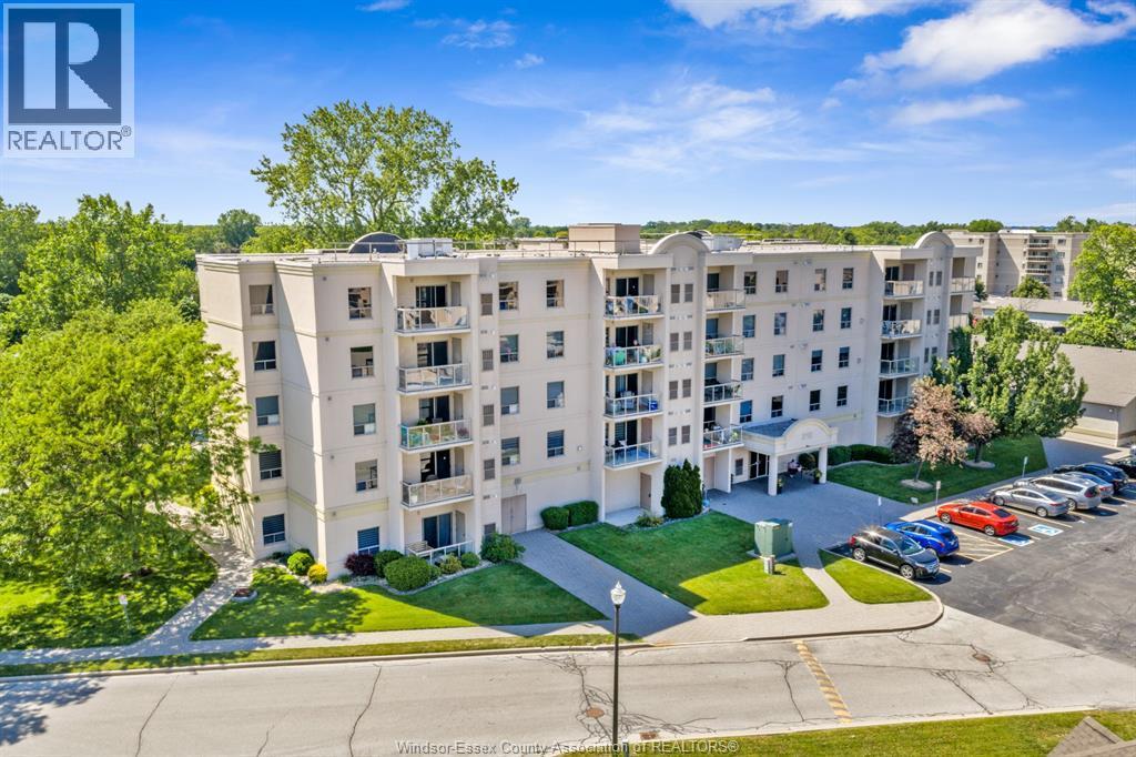 315 Village Grove Drive #505, Tecumseh — photograph 3