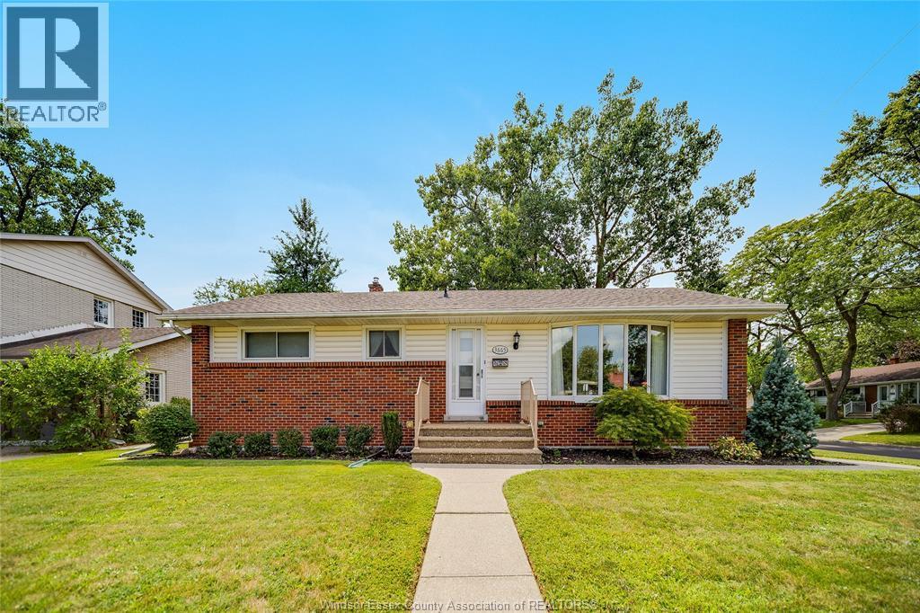 Single Family — 3665 Randolph Avenue, Windsor, Ontario