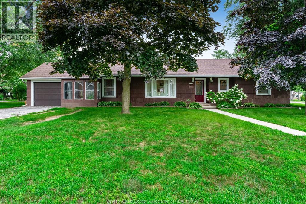 Single Family — 35 Grace Avenue, Leamington, Ontario